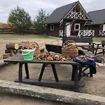 Stajnia Zwierzyniec בקתה Miedzychod
