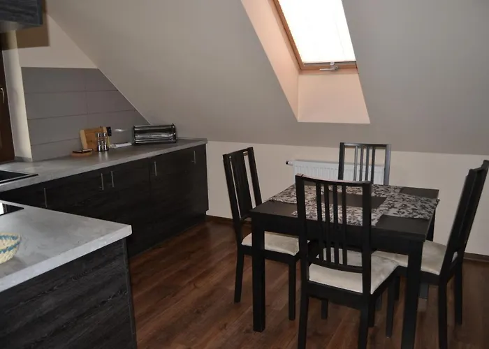 Stajnia Zwierzyniec Domek alpejski Miedzychod