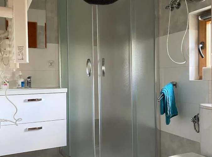 Stajnia Zwierzyniec Domek alpejski *